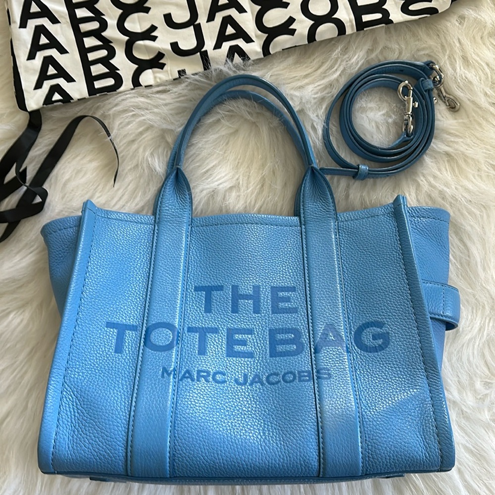 Marc Jacobs MEDIUM The Tote Bag SPRING BLUE color MJ tote spring summer color MD